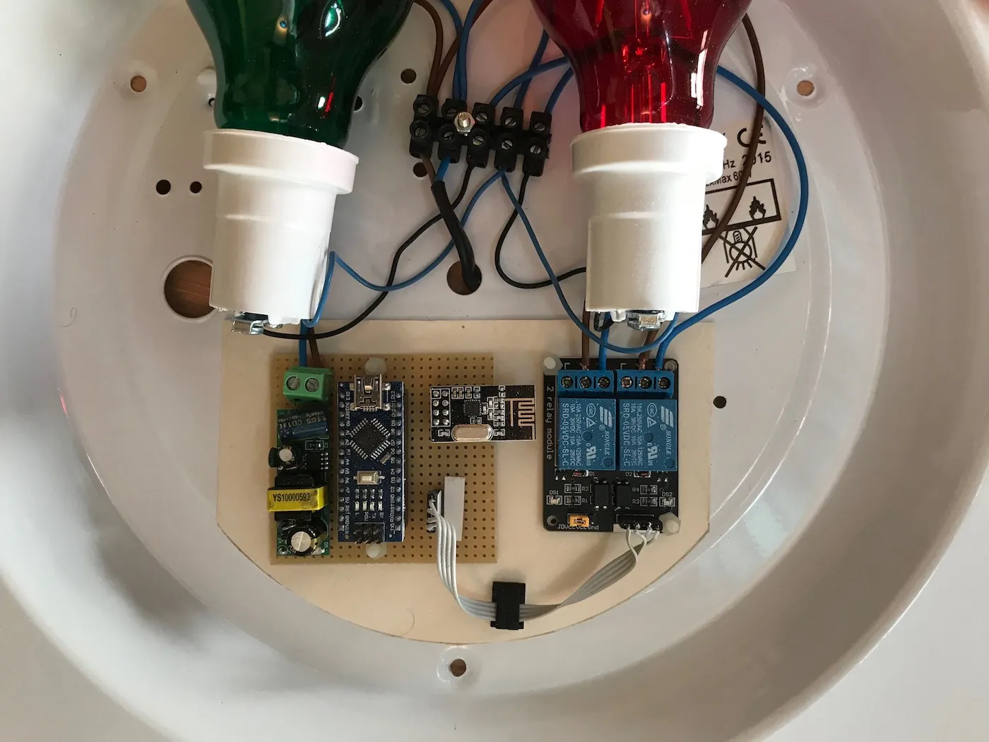 Receiver electronics enclosed in a lamp with green and red bulbs that are controlled with a relay board
