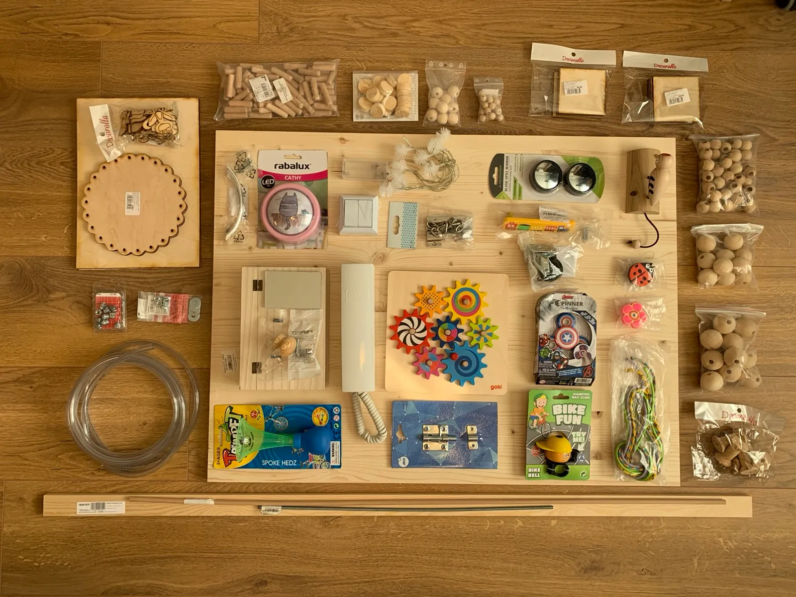 All the parts laid out on the pine board before the build